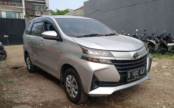 TOYOTA AVANZA 1.3 E
