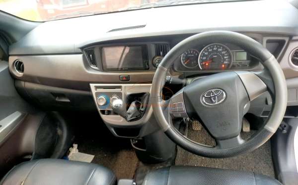TOYOTA CALYA 1.2 G M/T