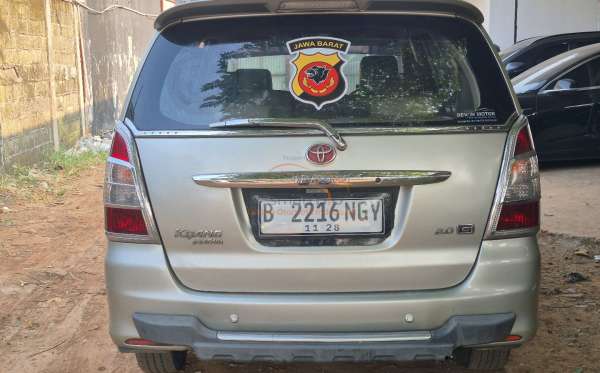 TOYOTA INNOVA G