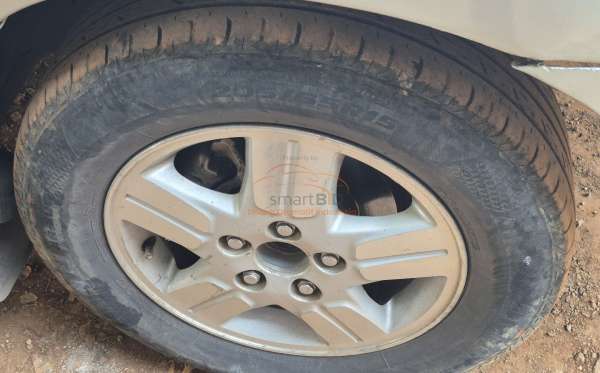 TOYOTA INNOVA G