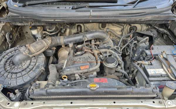 TOYOTA INNOVA G