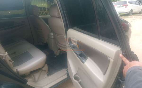 TOYOTA  KIJANG  INNOVA G