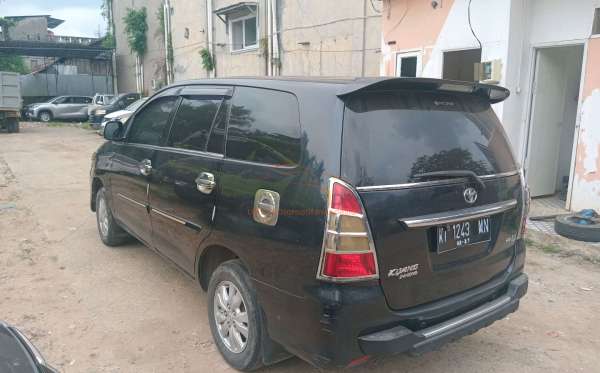 TOYOTA  KIJANG  INNOVA G