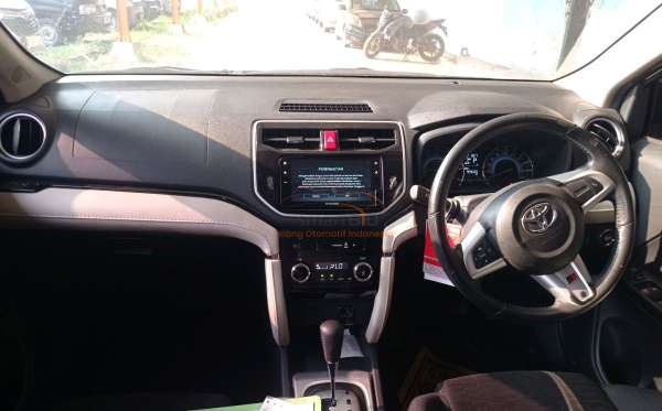 TOYOTA  RUSH  S