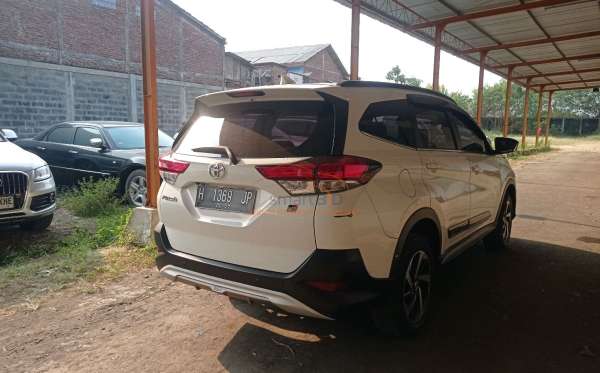 TOYOTA  RUSH  S