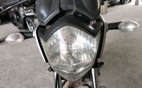 YAMAHA VIXION R