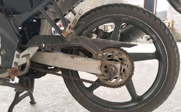 YAMAHA VIXION R