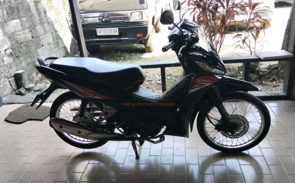 HONDA  REVO FIT