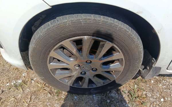 HONDA  MOBILIO  DD4 1.5E