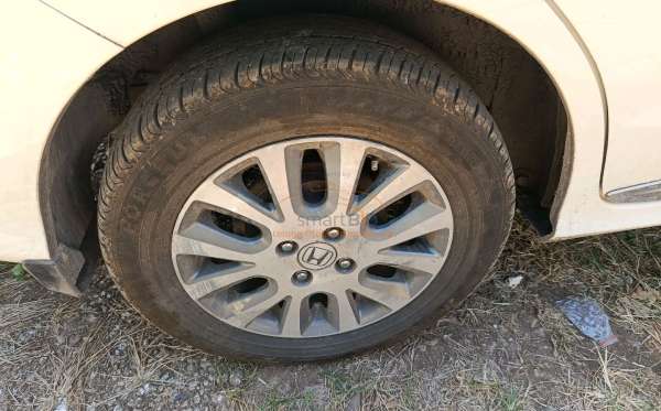 HONDA  MOBILIO  DD4 1.5E