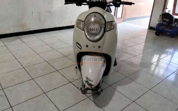 HONDA  SCOOPY