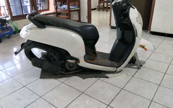 HONDA  SCOOPY