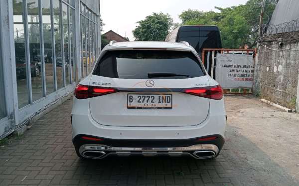 MERCEDES BENZ GLC 300