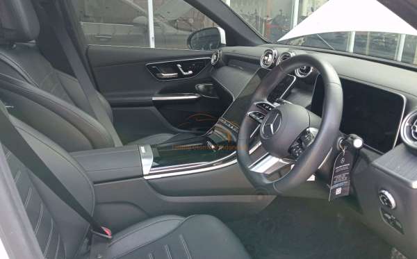 MERCEDES BENZ GLC 300