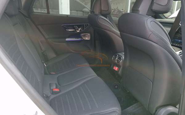 MERCEDES BENZ GLC 300