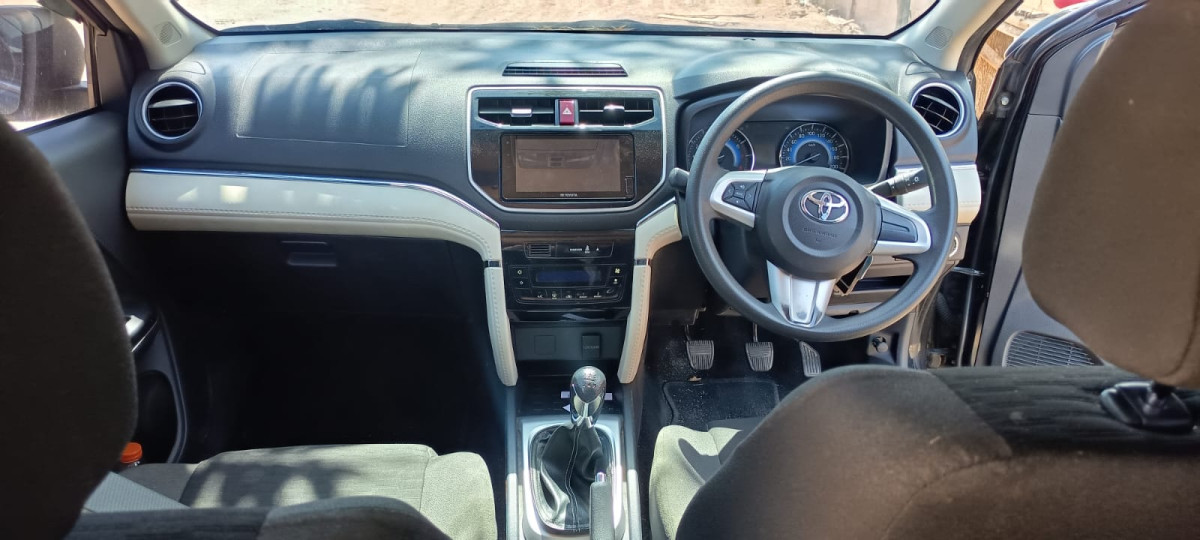 TOYOTA  RUSH  1.5 G
