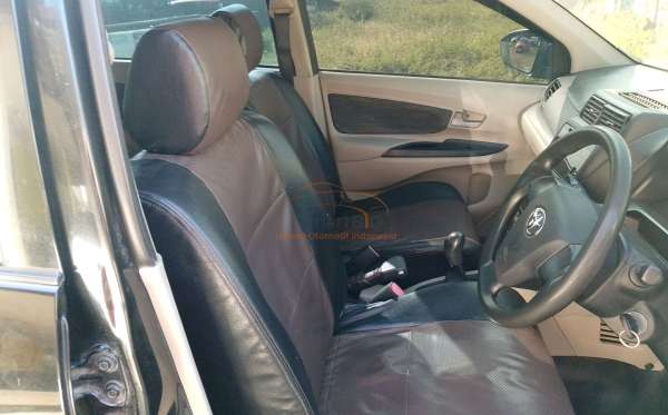 TOYOTA AVANZA 1.3 E