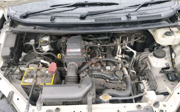 TOYOTA AVANZA