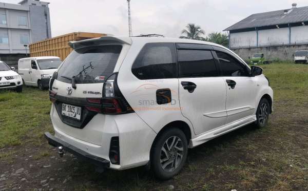 TOYOTA AVANZA