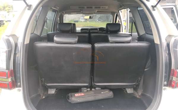 TOYOTA AVANZA