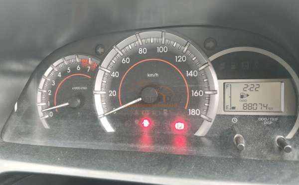 TOYOTA AVANZA