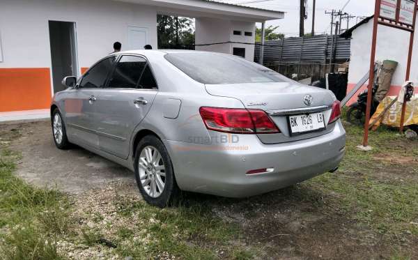 TOYOTA CAMRY V