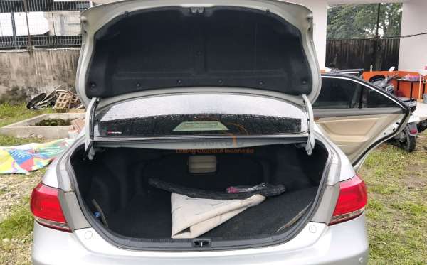 TOYOTA CAMRY V
