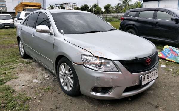TOYOTA CAMRY V