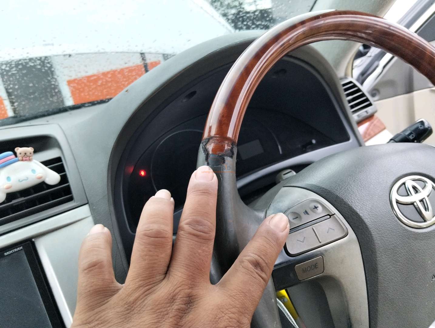 TOYOTA CAMRY V
