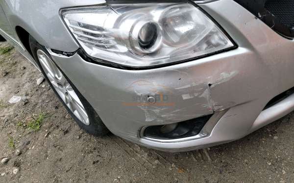 TOYOTA CAMRY V