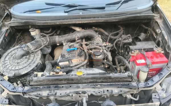 TOYOTA  INNOVA  G