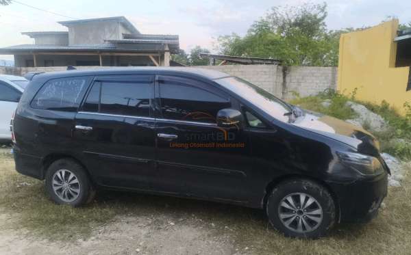 TOYOTA  INNOVA  G