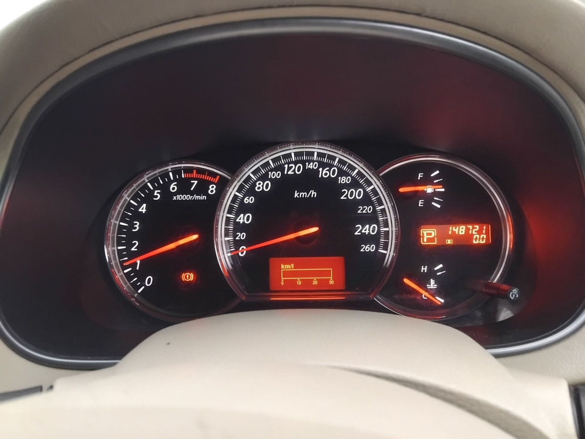 NISSAN TEANA  2.5
