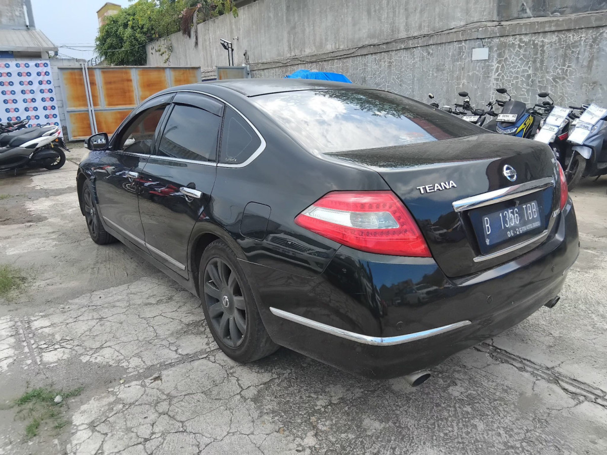 NISSAN TEANA  2.5