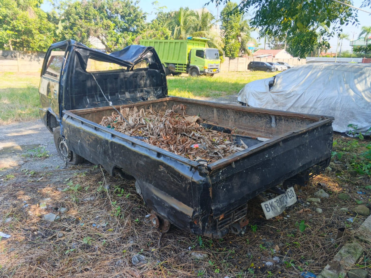 MITSUBISHI  L 300 L300 PU FB-R (4X2)