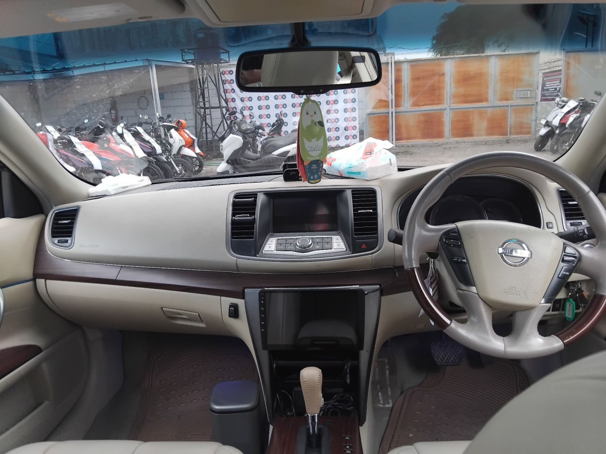 NISSAN TEANA  2.5