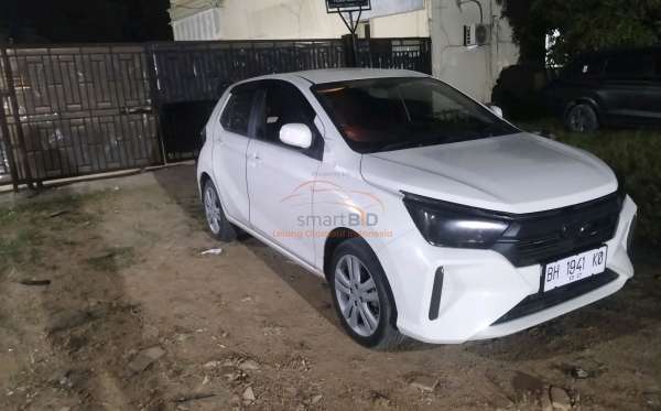 DAIHATSU AYLA