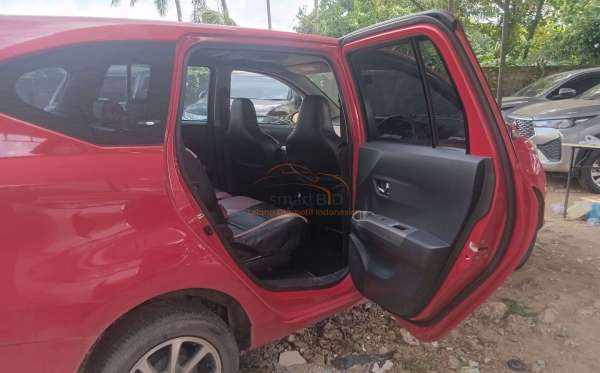 DAIHATSU SIGRA
