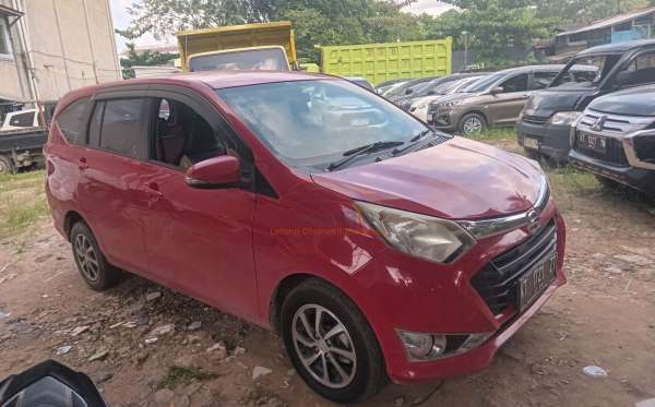 DAIHATSU SIGRA