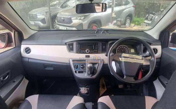 DAIHATSU SIGRA