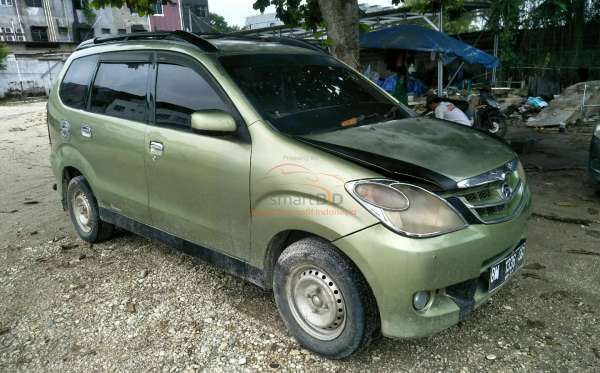 DAIHATSU  XENIA