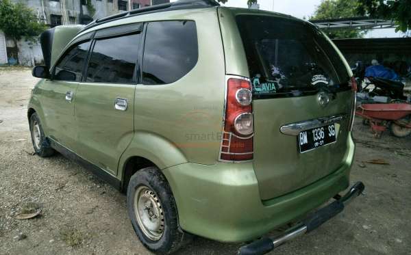 DAIHATSU  XENIA
