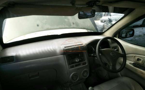 DAIHATSU  XENIA