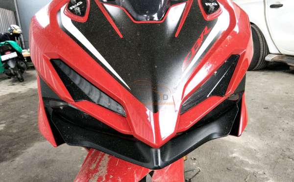 HONDA CBR 150 R