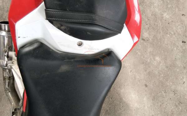 HONDA CBR 150 R