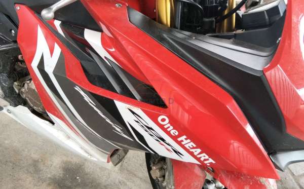 HONDA CBR 150 R