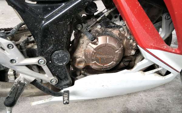 HONDA CBR 150 R