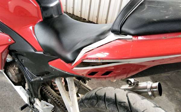 HONDA CBR 150 R