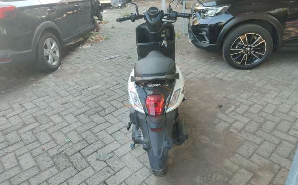HONDA GENIO