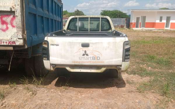 MITSUBISHI DC HDX 4X4